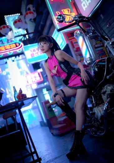 秋霞手机版_免费超清在线观看